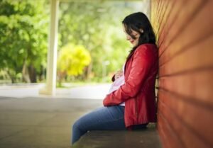 Preparing for a Natural Vaginal Birth: A Practical Guide for Expecting Mothers